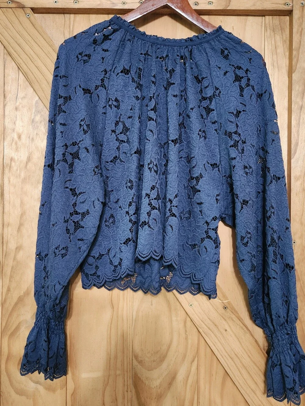 Free People Oliva Lace Bell Sleeved  Blouse Navy Coquette Fairy Flowy Sz XS